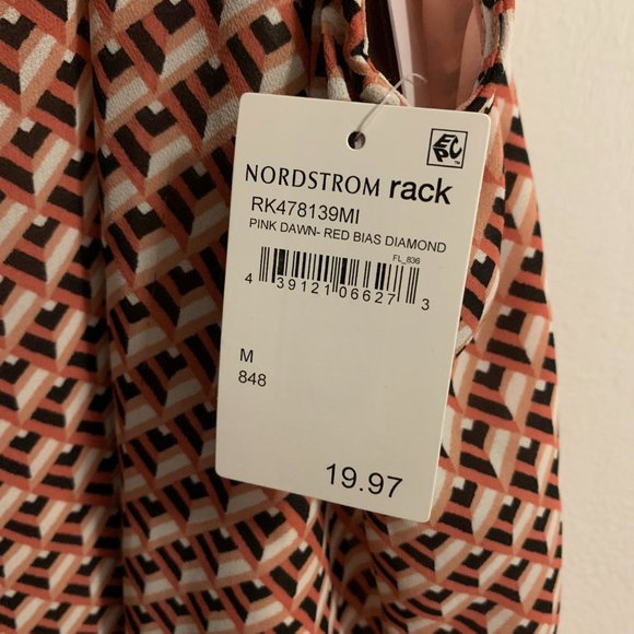 NWT Nordstrom Rack Chiffon Camisole in Pink Dawn-Red Bias Diamond, Size Medium - Picture 5 of 5